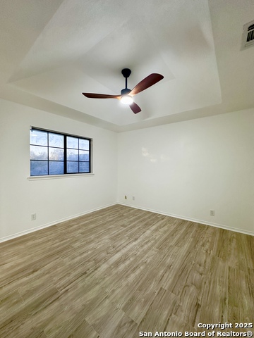 Image 14 of 31 For 17906 Crystal