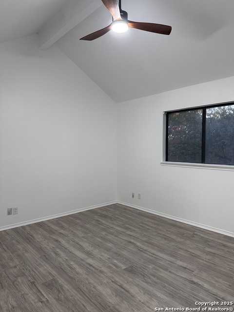 Image 19 of 31 For 17906 Crystal