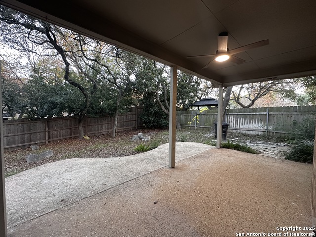 Image 21 of 31 For 17906 Crystal