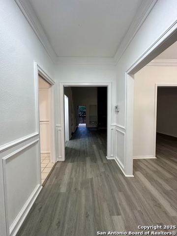 Image 27 of 31 For 17906 Crystal