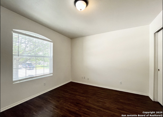 Image 15 of 19 For 1635 Mason King