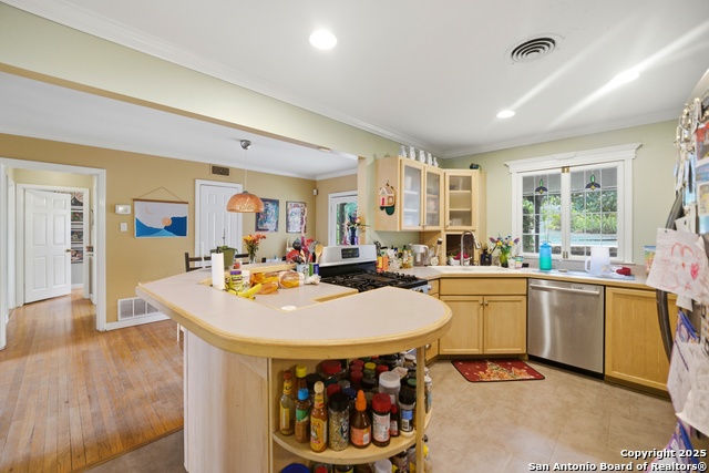 Image 8 of 17 For 126 Shadow Hill