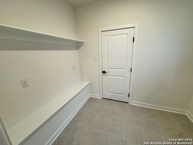 Listing photo id 20 for 166 Mallorys Way