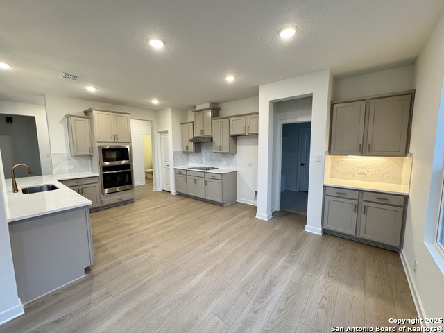 Listing photo id 7 for 166 Mallorys Way