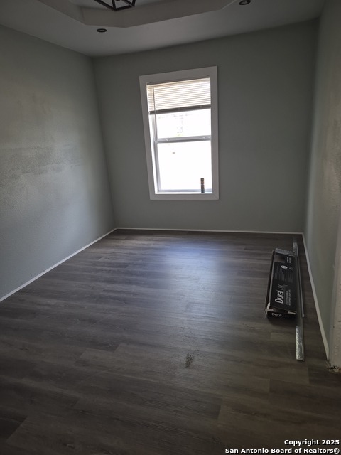 Image 6 of 7 For 1614 Hermine