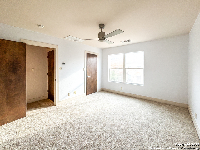 Listing photo id 17 for 1101 Grove Blvd  206