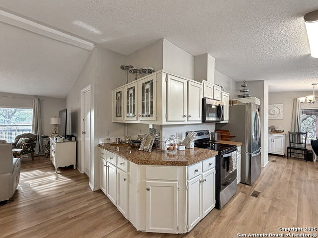 Image 18 of 42 For 7662 Jessica