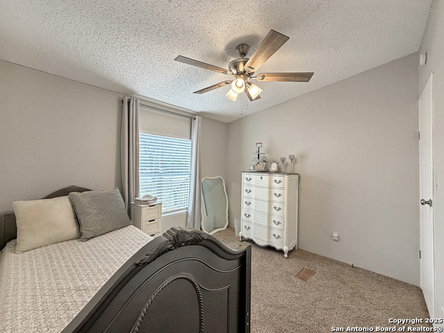 Image 26 of 42 For 7662 Jessica