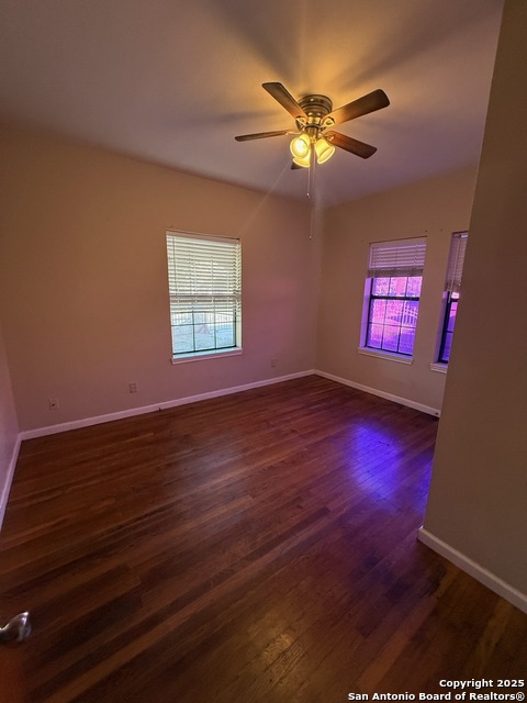 Listing photo id 10 for 416 Buckingham Ave