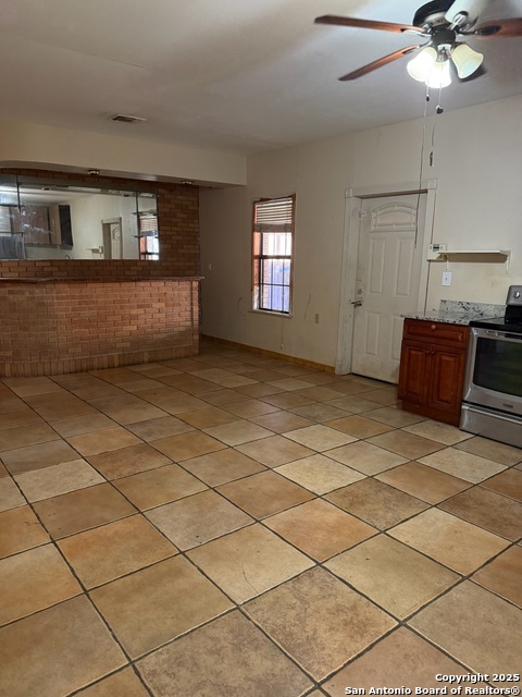 Listing photo id 23 for 416 Buckingham Ave