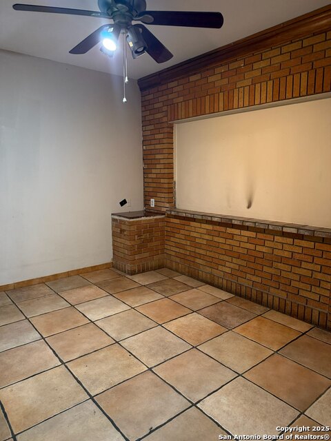 Listing photo id 27 for 416 Buckingham Ave