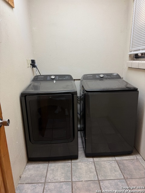 Listing photo id 29 for 416 Buckingham Ave