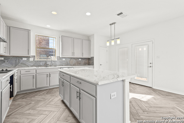 Image 11 of 26 For 561 Dusty Emerald