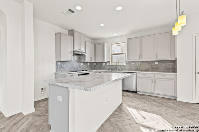 Image 9 of 26 For 561 Dusty Emerald