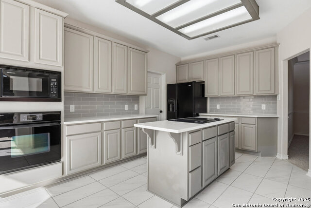 Image 17 of 59 For 9618 Rosemont