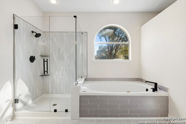 Image 36 of 59 For 9618 Rosemont