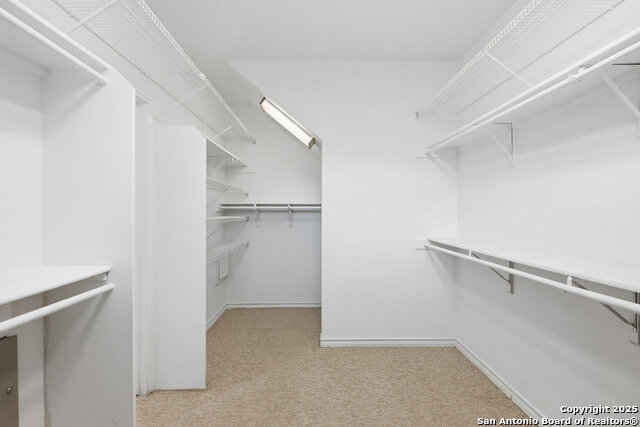 Image 37 of 59 For 9618 Rosemont