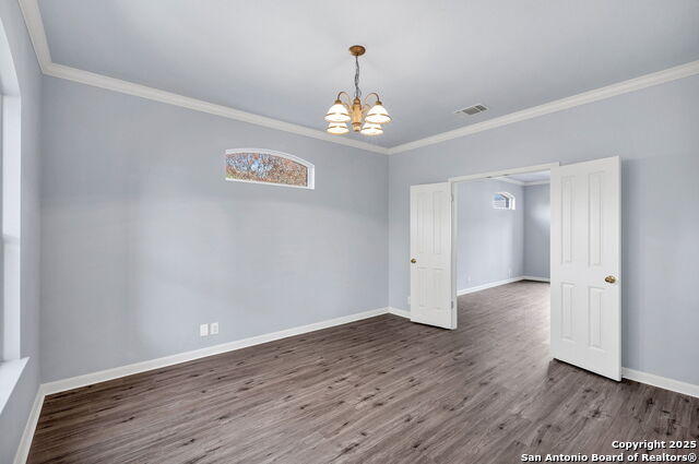 Listing photo id 5 for 1339 Barton Creek