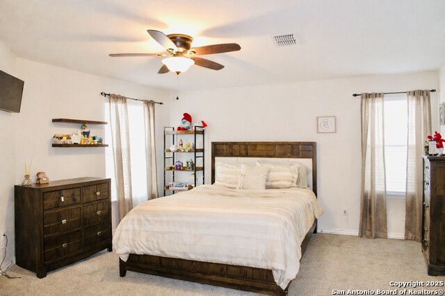 Listing photo id 16 for 7427 Equinox Corner