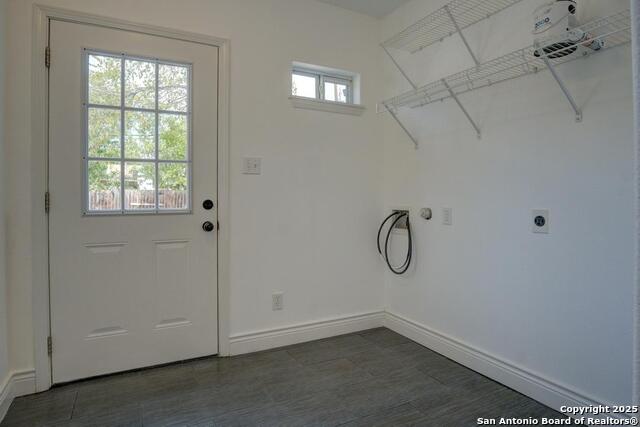 Listing photo id 15 for 313 Wildwood W