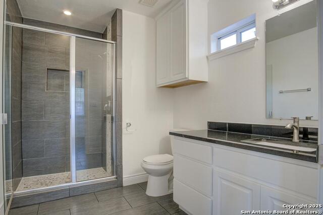 Listing photo id 22 for 313 Wildwood W