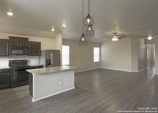 Image 3 of 18 For 1972 Bluethroat