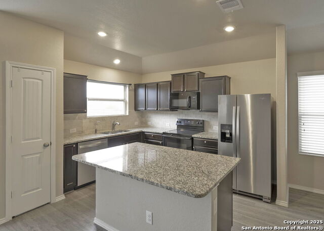 Image 6 of 18 For 1972 Bluethroat