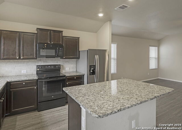 Image 8 of 18 For 1972 Bluethroat