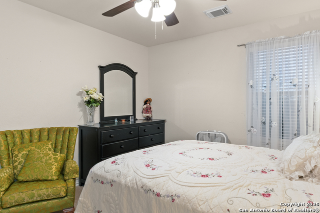 Listing photo id 17 for 4919 Orchid Star