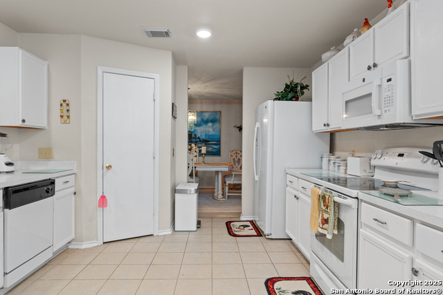 Listing photo id 4 for 4919 Orchid Star