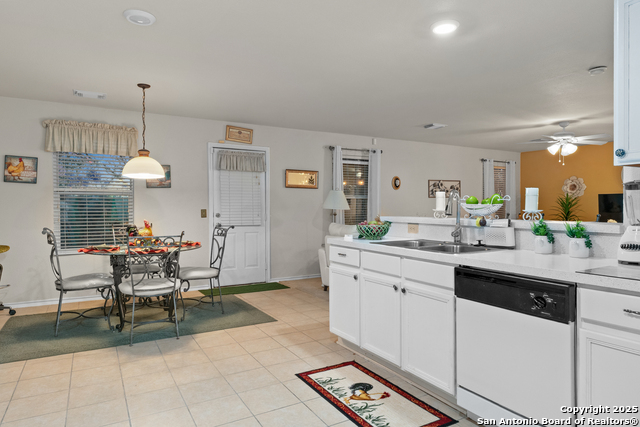 Listing photo id 5 for 4919 Orchid Star