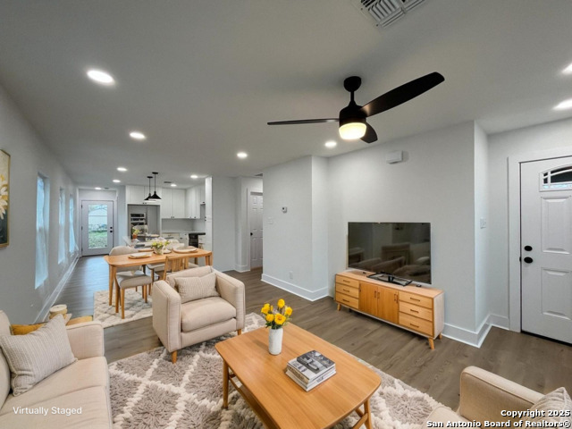 Image 2 of 36 For 2239 Burnet St