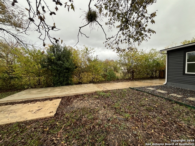 Image 30 of 36 For 2239 Burnet St