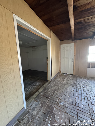 Listing photo id 17 for 9131 Port Hudson