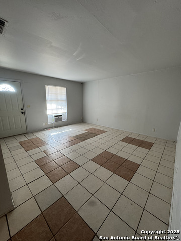 Listing photo id 5 for 9131 Port Hudson