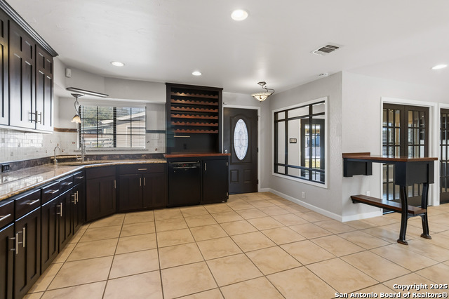 Image 15 of 49 For 2439 W Summit Ave