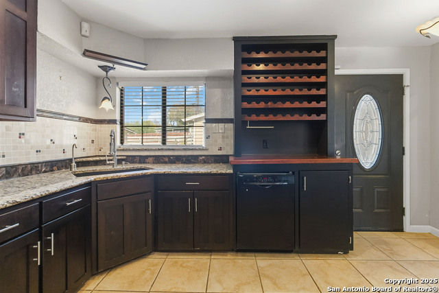 Image 16 of 49 For 2439 W Summit Ave