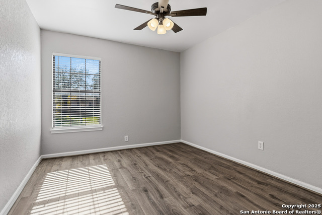 Image 21 of 49 For 2439 W Summit Ave