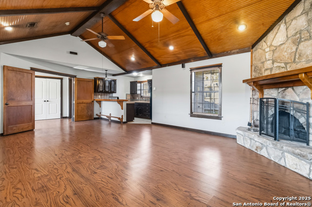 Image 37 of 49 For 2439 W Summit Ave