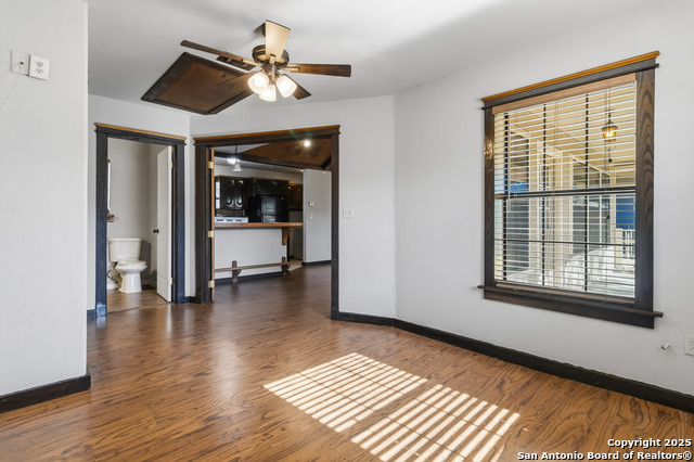 Image 42 of 49 For 2439 W Summit Ave