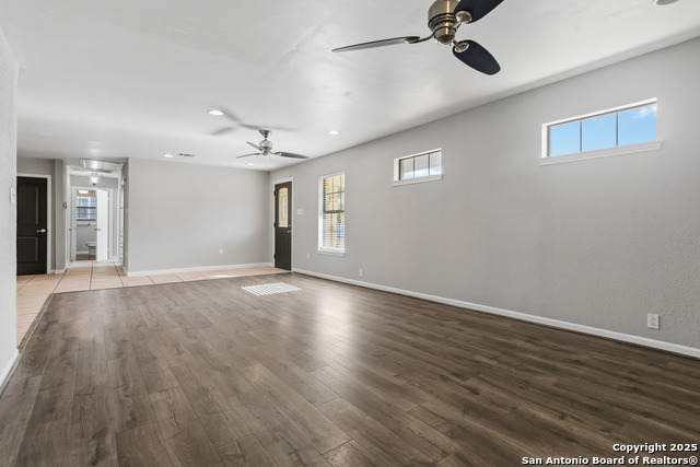 Image 7 of 49 For 2439 W Summit Ave