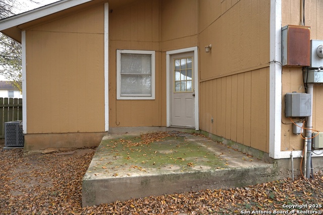 Image 22 of 24 For 6320 Waddesdon Wood