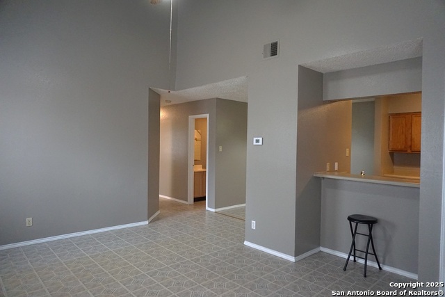 Image 6 of 24 For 6320 Waddesdon Wood