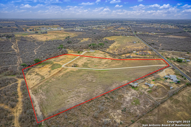 Image 5 of 7 For 12330 Pearsall Rd