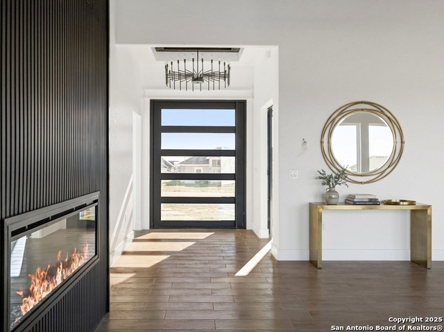 Image 5 of 40 For 179 Hidden Ranch Ln