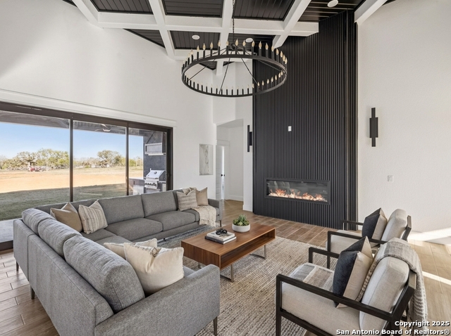 Image 8 of 40 For 179 Hidden Ranch Ln