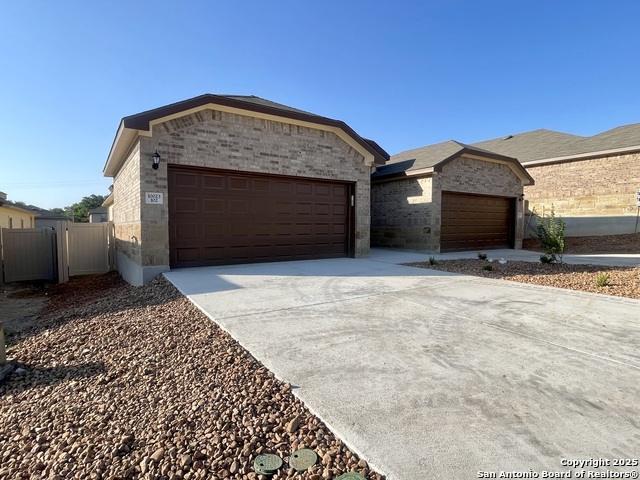 Listing photo id 0 for 10023 Westover Bluff