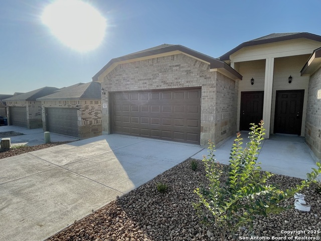 Listing photo id 1 for 10023 Westover Bluff