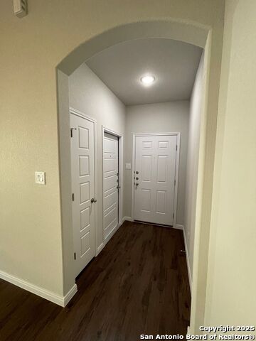 Listing photo id 5 for 10023 Westover Bluff