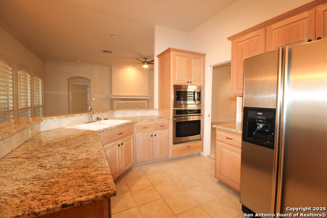 Image 14 of 50 For 34 Silverhorn